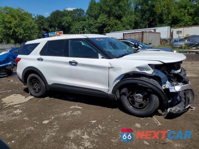 Czwarte zdjęcie samochodu z boku: 2023 FORD EXPLORER POLICE INTERCEPTOR VIN:1FM5K8AW8PNA09152 - miniatura