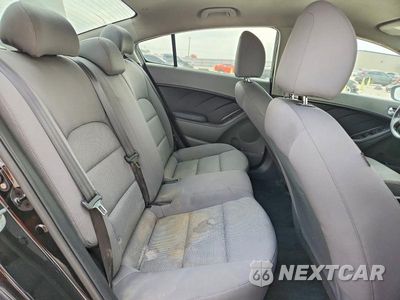 Zdjęcie 10 z 13 samochodu: 2017 KIA FORTE LX VIN:3KPFK4A75HE010579 - miniatura
