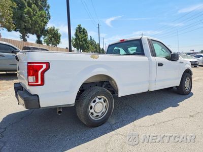 Trzecie zdjęcie samochodu z tyłu: 2017 FORD F150 VIN:1FTMF1C84HKE51908 - miniatura