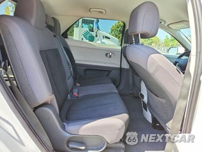 Zdjęcie 11 z 14 samochodu: 2022 HYUNDAI IONIQ 5 SE VIN:KM8KM4AEXNU063925 - miniatura