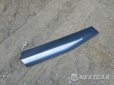 Zdjęcie 12 z 13 samochodu: 2023 VINFAST VF 8 PLUS VIN:RLLV1AFA2PH003007 - miniatura