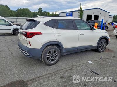 Trzecie zdjęcie samochodu z tyłu: 2021 KIA SELTOS S VIN:KNDEU2AA5M7141365 - miniatura