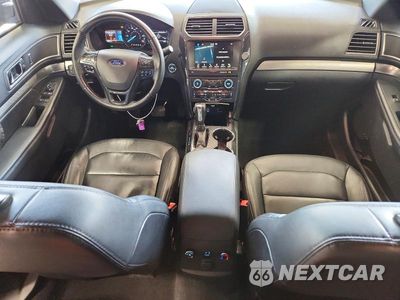 Zdjęcie 8 z 13 samochodu: 2018 FORD EXPLORER XLT VIN:1FM5K8DH5JGC93557 - miniatura