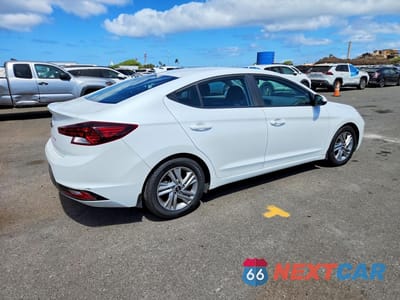 Trzecie zdjęcie samochodu z tyłu: 2020 HYUNDAI ELANTRA VALUE EDITION VIN:5NPD84LF6LH549081 - miniatura