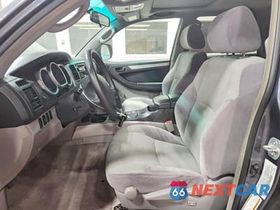 Zdjęcie 7 z 14 samochodu: 2005 TOYOTA 4RUNNER SR5 VIN:JTEBU14RX50064299 - miniatura