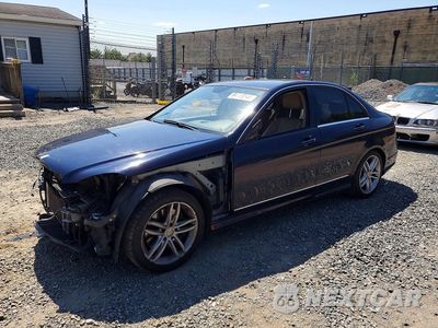 2014 MERCEDES-BENZ C 300 4MATIC WDDGF8AB5EA909810 - główne zdjęcie licytacji z USA - miniatura