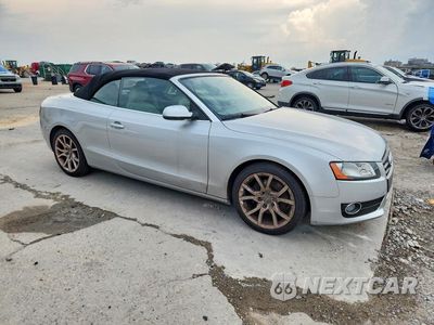 Czwarte zdjęcie samochodu z boku: 2010 AUDI A5 PREMIUM VIN:WAUAFAFH8AN015658 - miniatura