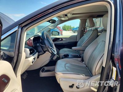 Zdjęcie 7 z 13 samochodu: 2020 CHRYSLER PACIFICA LIMITED VIN:2C4RC1GGXLR197406 - miniatura