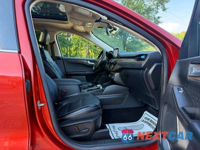 Piąte zdjęcie samochodu w środku: 2020 FORD ESCAPE TITANIUM VIN:1FMCU9J91LUB08350 - miniatura