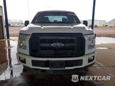 Piąte zdjęcie samochodu w środku: 2016 FORD F150 SUPER CAB VIN:1FTEX1EP2GKF26593 - miniatura