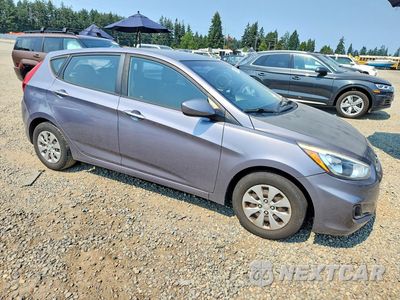 Czwarte zdjęcie samochodu z boku: 2016 HYUNDAI ACCENT SE VIN:KMHCT5AE6GU275916 - miniatura