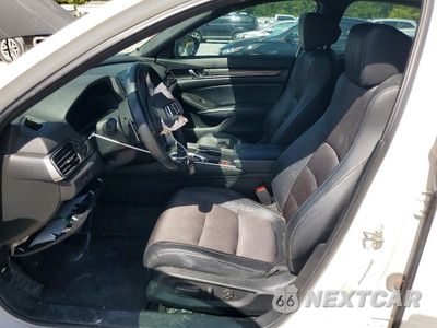 Zdjęcie 7 z 12 samochodu: 2018 HONDA ACCORD SPORT VIN:1HGCV2F39JA022409 - miniatura
