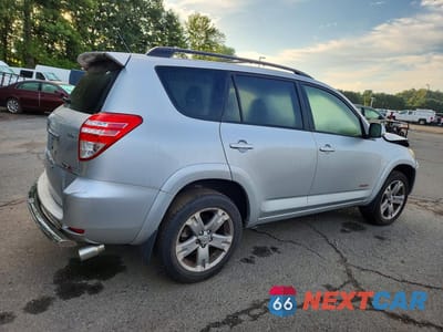 Trzecie zdjęcie samochodu z tyłu: 2012 TOYOTA RAV4 SPORT VIN:JTMRK4DV8C5108226 - miniatura