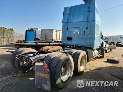 Trzecie zdjęcie samochodu z tyłu: 2022 INTERNATIONAL LT625 SEMI TRUCK VIN:3HSDZAPR1NN286383 - miniatura