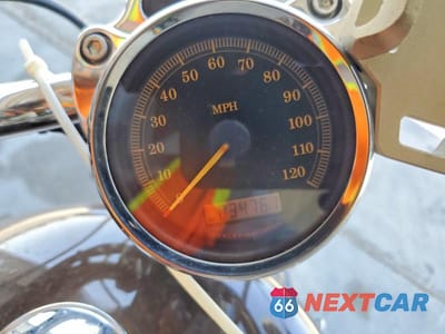 Zdjęcie 7 z 10 samochodu: 2013 HARLEY-DAVIDSON XL1200 C VIN:1HD1CT326DC418205 - miniatura
