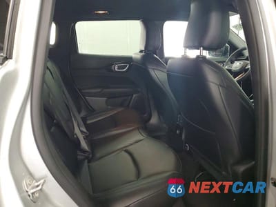 Zdjęcie 11 z 14 samochodu: 2026 JEEP COMPASS LIMITED VIN:3C4NJDCN8TT258209 - miniatura