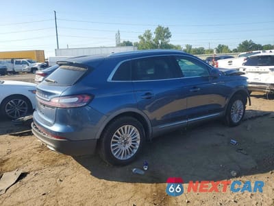 Trzecie zdjęcie samochodu z tyłu: 2019 LINCOLN NAUTILUS VIN:2LMPJ6J95KBL36403 - miniatura