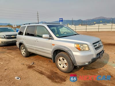 Czwarte zdjęcie samochodu z boku: 2008 HONDA PILOT EXL VIN:5FNYF18528B044053 - miniatura
