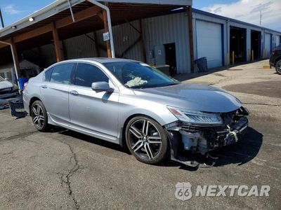 Czwarte zdjęcie samochodu z boku: 2017 HONDA ACCORD TOURING VIN:1HGCR3F97HA034308 - miniatura