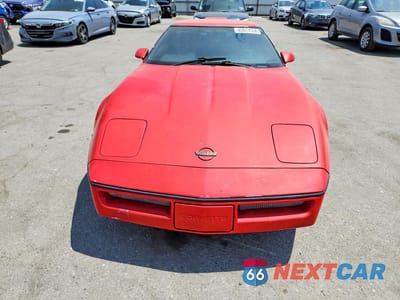 Piąte zdjęcie samochodu w środku: 1990 CHEVROLET CORVETTE VIN:1G1YY2388L5105748 - miniatura