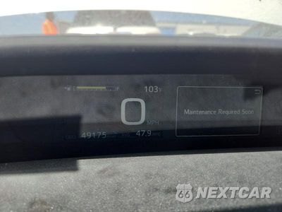 Zdjęcie 9 z 12 samochodu: 2018 TOYOTA PRIUS TWO VIN:JTDKBRFU1J3075744 - miniatura
