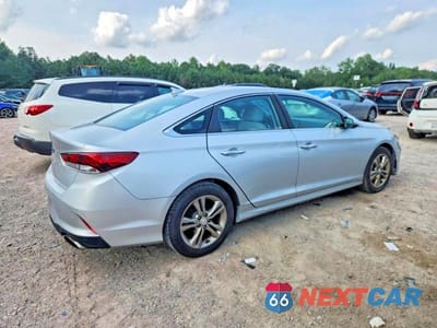 Trzecie zdjęcie samochodu z tyłu: 2019 HYUNDAI SONATA SEL VIN:5NPE34AF7KH784450 - miniatura