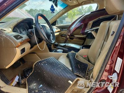 Zdjęcie 7 z 13 samochodu: 2010 HONDA ACCORD EXL VIN:1HGCP2F88AA173716 - miniatura