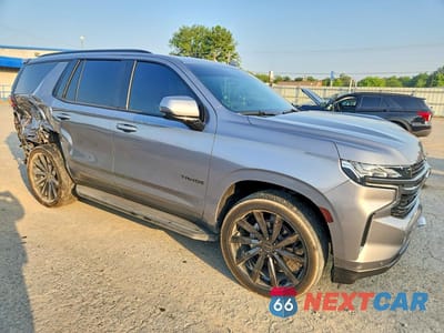 Czwarte zdjęcie samochodu z boku: 2022 CHEVROLET TAHOE K1500 RST VIN:1GNSKRKD4NR200882 - miniatura