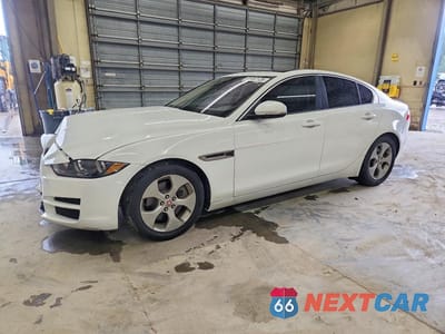 2018 JAGUAR XE SAJAR4FX1JCP34590 - główne zdjęcie licytacji z USA - miniatura