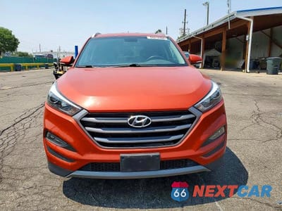Piąte zdjęcie samochodu w środku: 2016 HYUNDAI TUCSON SPORT VIN:KM8J3CA24GU248375 - miniatura