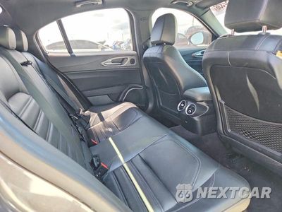 Zdjęcie 10 z 12 samochodu: 2020 ALFA ROMEO GIULIA TI VIN:ZARFAMBN8L7624606 - miniatura