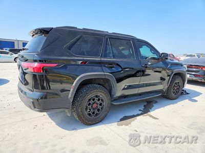 Trzecie zdjęcie samochodu z tyłu: 2024 TOYOTA SEQUOIA TRD PRO VIN:7SVAAABA2RX027644 - miniatura