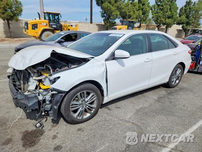 2015 TOYOTA CAMRY SE 4T1BF1FK2FU974016 - główne zdjęcie licytacji z USA - miniatura
