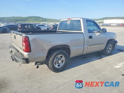 Trzecie zdjęcie samochodu z tyłu: 2004 CHEVROLET SILVERADO C1500 VIN:1GCEC14T44Z173562 - miniatura