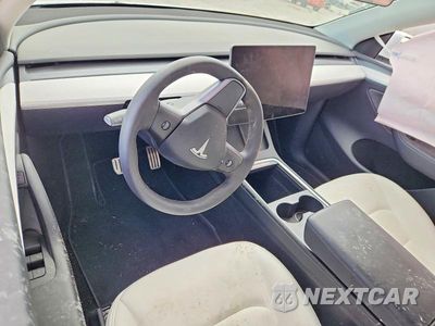 Zdjęcie 8 z 12 samochodu: 2023 TESLA MODEL Y VIN:7SAYGDEF1PF712860 - miniatura