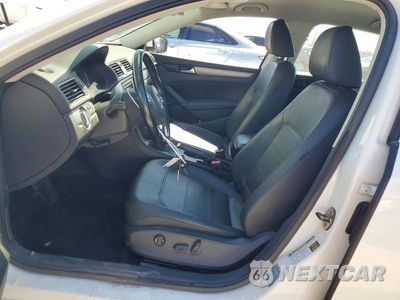 Zdjęcie 7 z 13 samochodu: 2014 VOLKSWAGEN PASSAT SE VIN:1VWBT7A35EC055726 - miniatura
