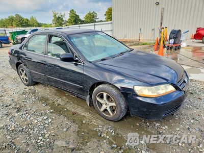 Czwarte zdjęcie samochodu z boku: 2001 HONDA ACCORD EX VIN:JHMCG56691C003124 - miniatura
