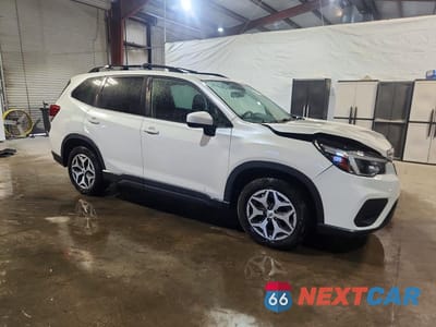 Czwarte zdjęcie samochodu z boku: 2021 SUBARU FORESTER PREMIUM VIN:JF2SKAJC2MH589000 - miniatura