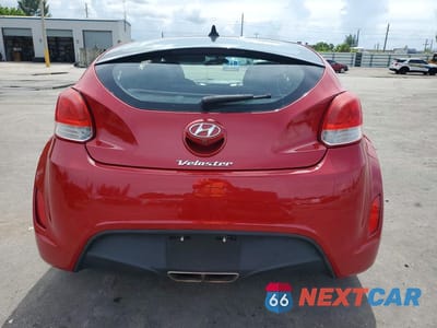 Zdjęcie 6 z 12 samochodu: 2016 HYUNDAI VELOSTER BASE VIN:KMHTC6AD9GU275728 - miniatura