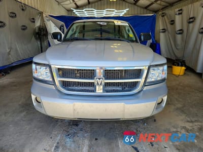 Piąte zdjęcie samochodu w środku: 2008 DODGE DAKOTA QUAD SLT VIN:1D7HE48K58S500582 - miniatura