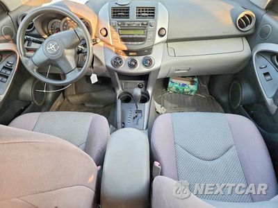 Zdjęcie 8 z 13 samochodu: 2007 TOYOTA RAV4 BASE VIN:JTMZD33V675033344 - miniatura