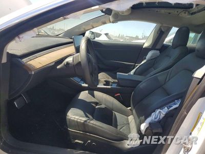 Zdjęcie 7 z 12 samochodu: 2020 TESLA MODEL 3 VIN:5YJ3E1EAXLF476803 - miniatura