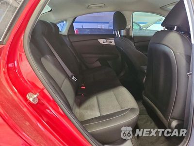 Zdjęcie 10 z 13 samochodu: 2022 KIA FORTE LXS VIN:3KPF24AD8NE425896 - miniatura