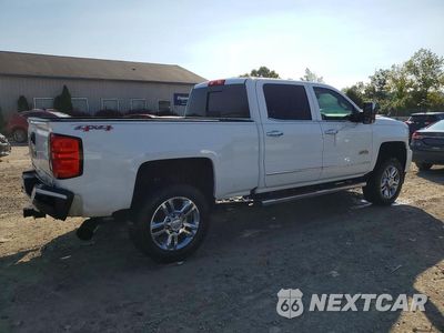 Trzecie zdjęcie samochodu z tyłu: 2017 CHEVROLET SILVERADO K2500 HIGH COUNTRY VIN:1GC1KXEY5HF142942 - miniatura