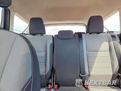 Zdjęcie 10 z 14 samochodu: 2017 FORD ESCAPE S VIN:1FMCU0F78HUD86768 - miniatura