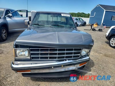 Piąte zdjęcie samochodu w środku: 1987 CHEVROLET S TRUCK S10 VIN:1GCCS14R6H2266578 - miniatura