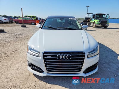 Piąte zdjęcie samochodu w środku: 2017 AUDI A8 L QUATTRO VIN:WAU44AFDXHN018068 - miniatura