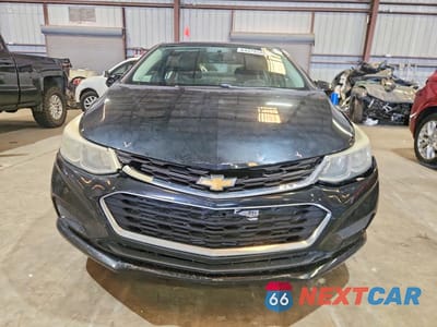 Piąte zdjęcie samochodu w środku: 2016 CHEVROLET CRUZE LS VIN:1G1BB5SM8G7319026 - miniatura