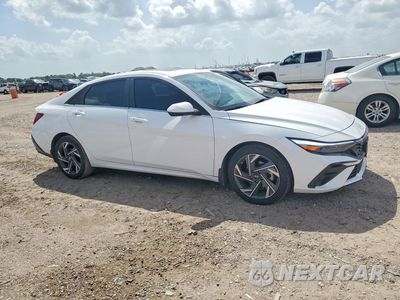 Czwarte zdjęcie samochodu z boku: 2024 HYUNDAI ELANTRA SEL VIN:KMHLS4DGXRU717318 - miniatura