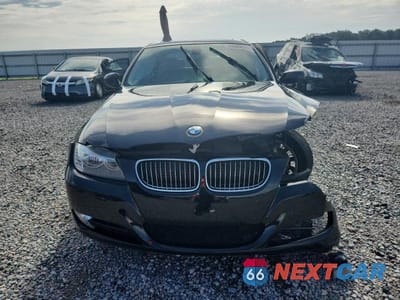 Piąte zdjęcie samochodu w środku: 2011 BMW 328 I VIN:WBAPH7C58BE681468 - miniatura